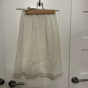 Vintage white half slip skirt
